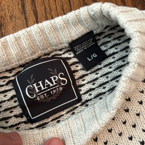 COZY Chaps sweater 🍁 - Picture 3 of 4